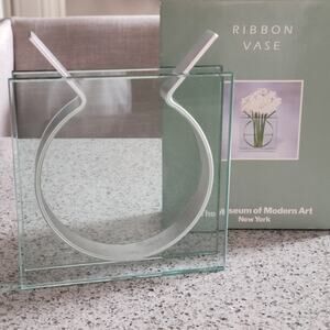 VTG Ribbon Vase Peter Hewitt Glass & Aluminum Museum of Modern Art New York 1996